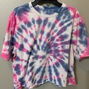 cropped tie dye tee